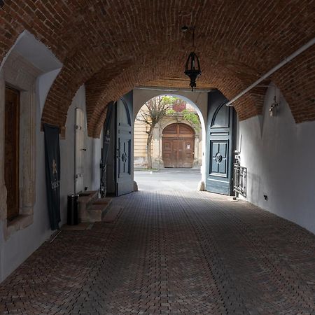 Bed and Breakfast Magister Seven Sibiu Esterno foto