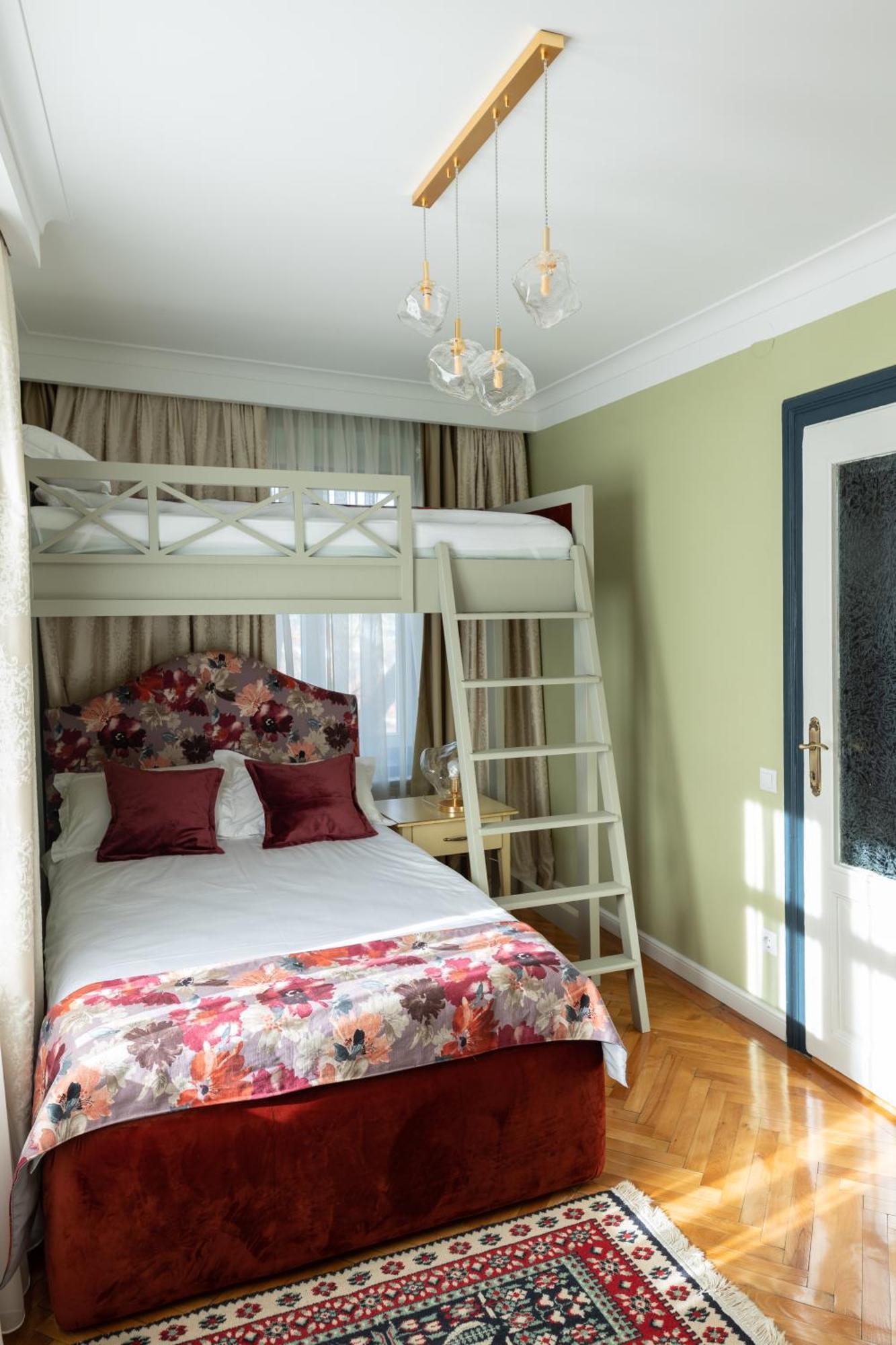 Bed and Breakfast Magister Seven Sibiu Esterno foto