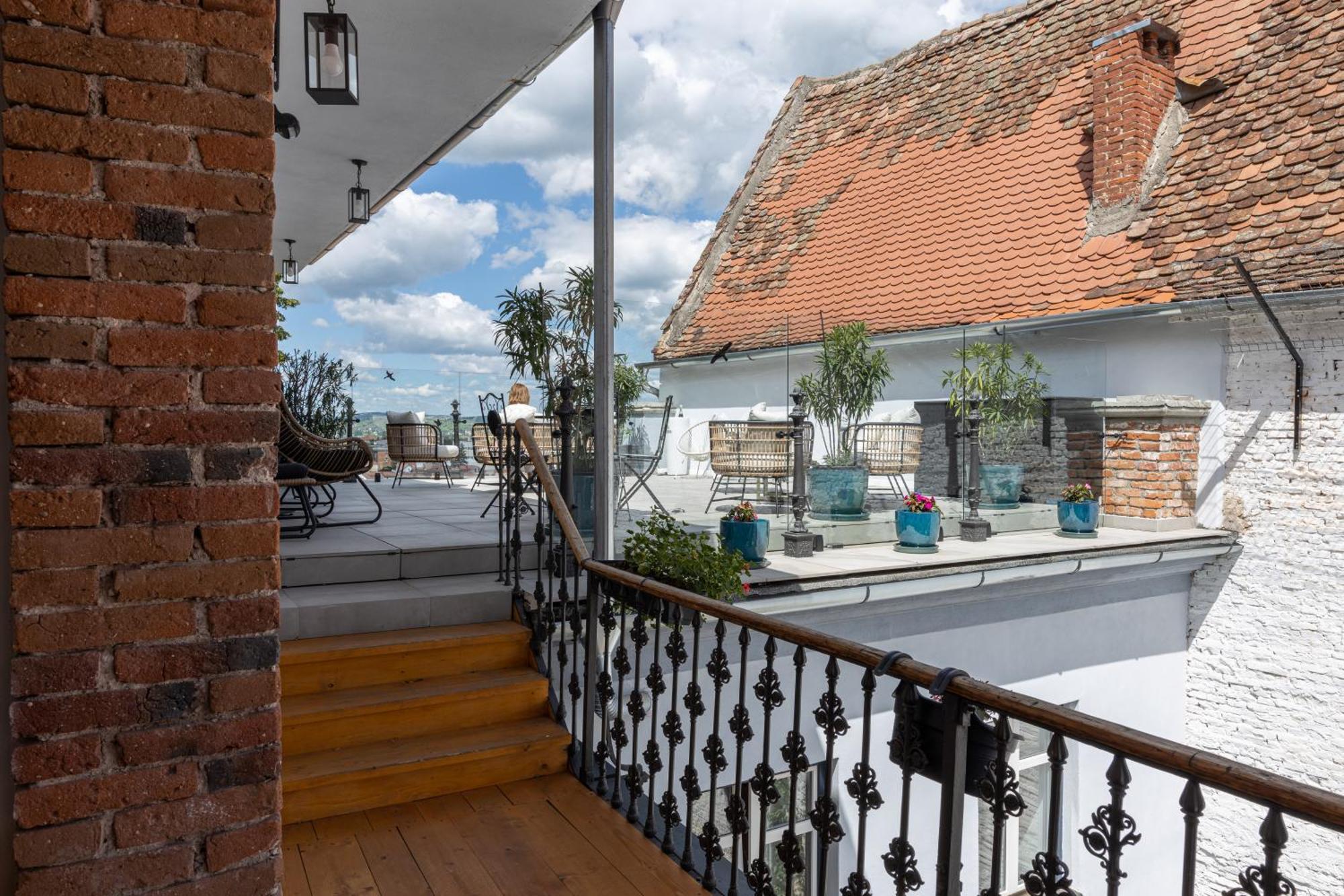 Bed and Breakfast Magister Seven Sibiu Esterno foto