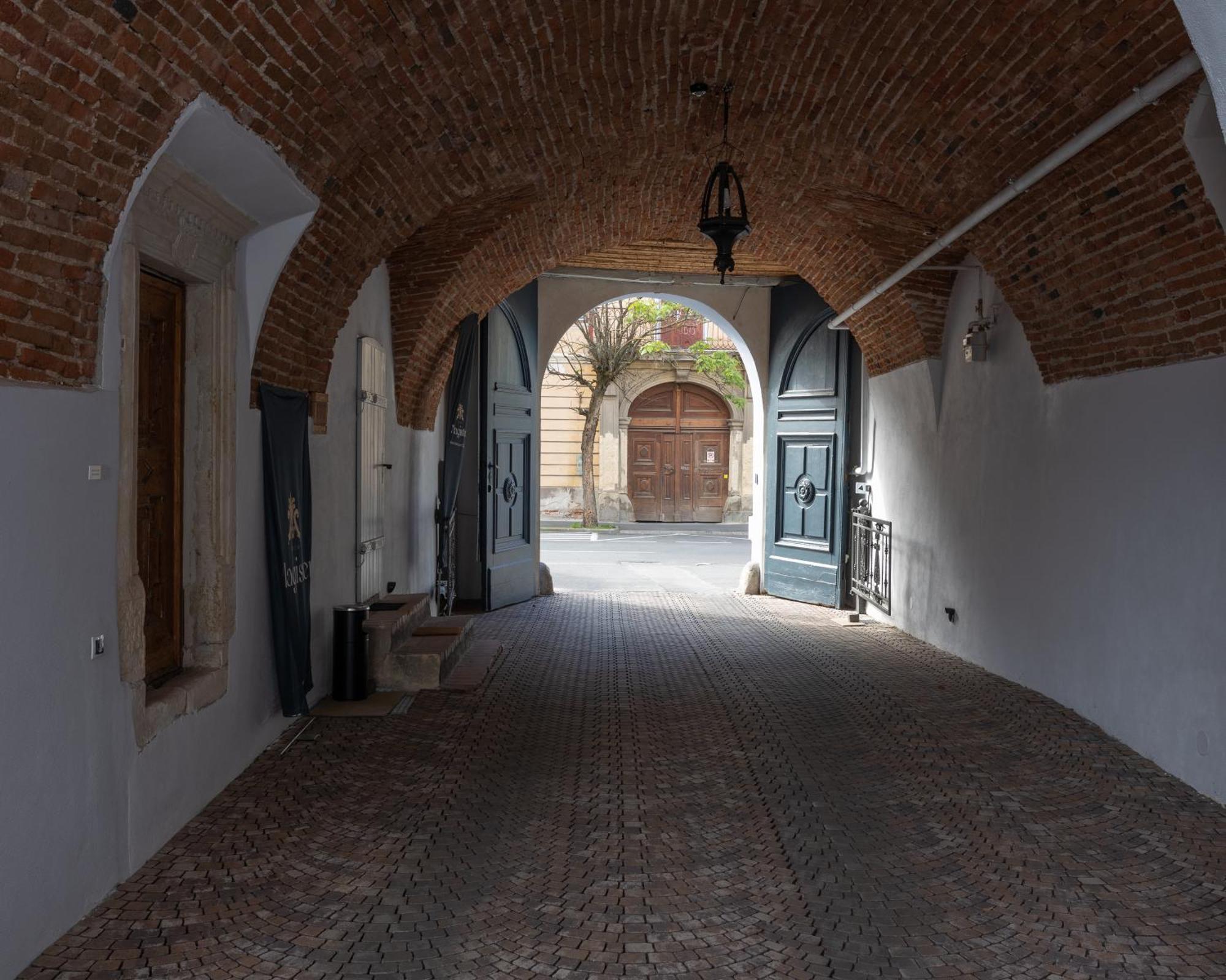 Bed and Breakfast Magister Seven Sibiu Esterno foto